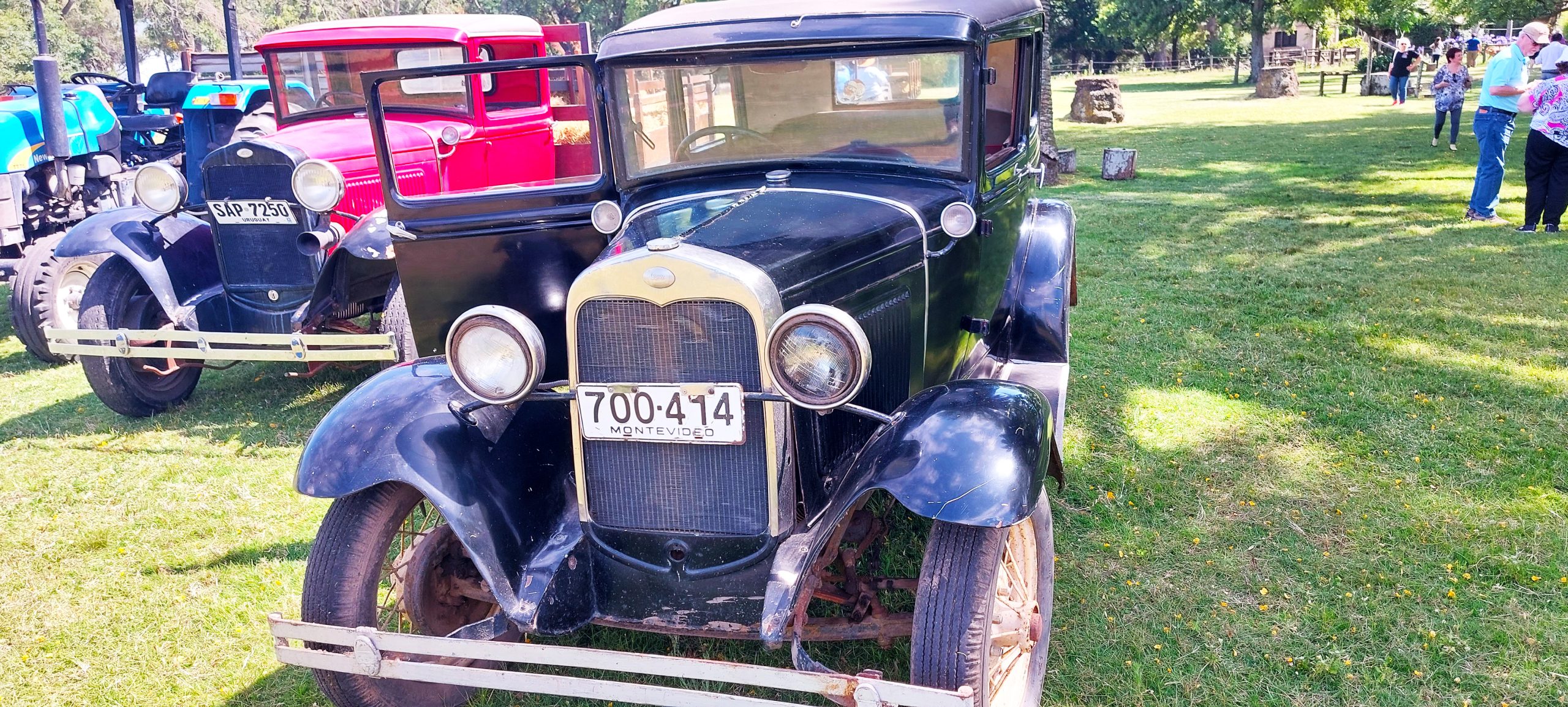 Antique cars at the La Rabida ranch